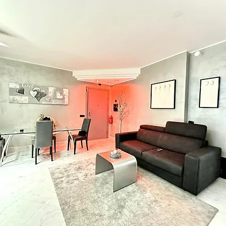 Luxury With And Free Parking Feriehus